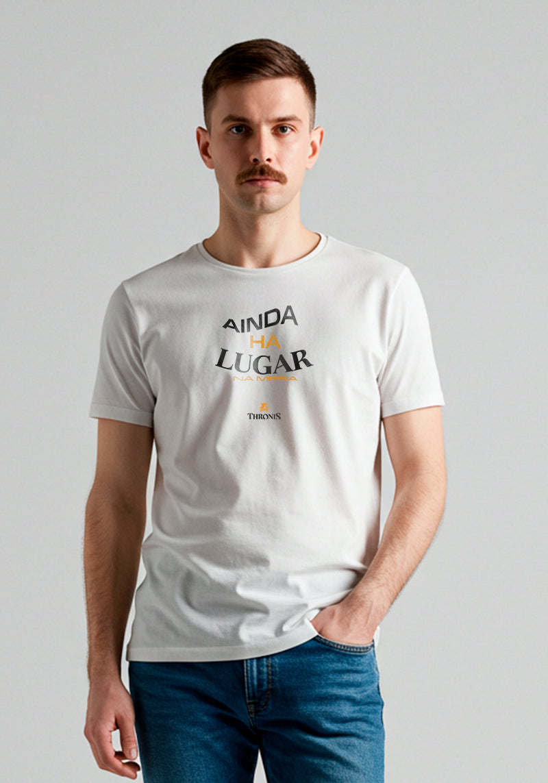 Camiseta 100% Algodão - Ainda há lugar na mesa